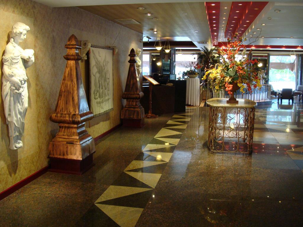 Hotel Cervantes Guadalajara Exterior foto