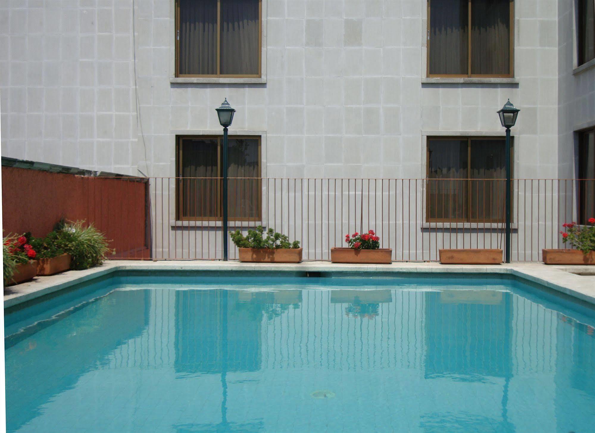 Hotel Cervantes Guadalajara Exterior foto